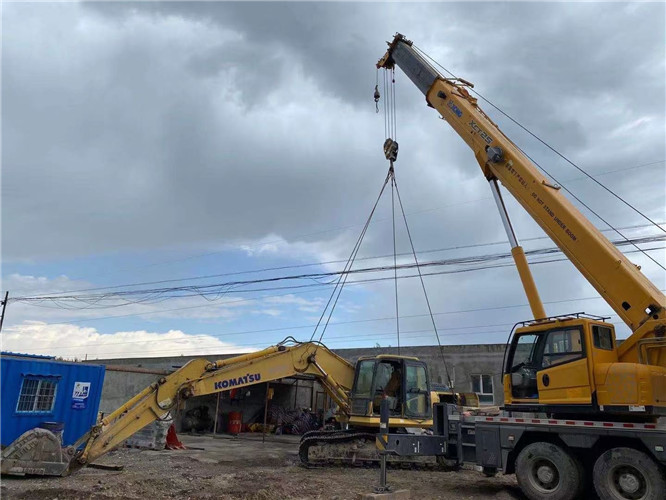 金乡县25吨吊车的工作半径是多少？